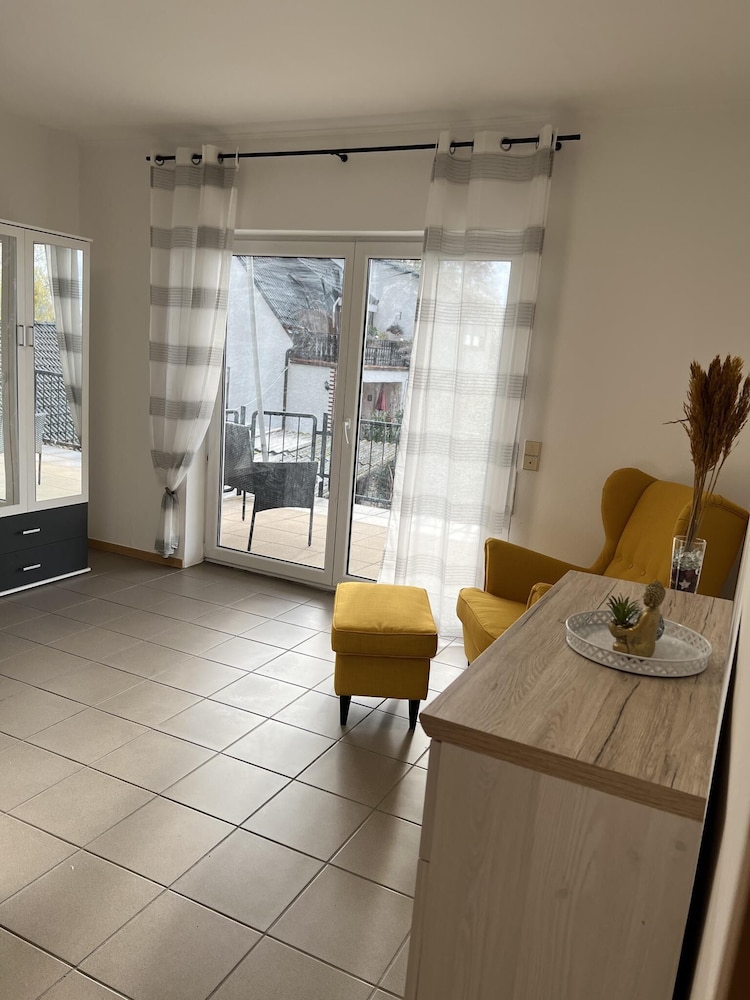 Sunset Apartment mit Rheinblick in Urbar — 4-Star Luxury Hotel in Urbar, Germany