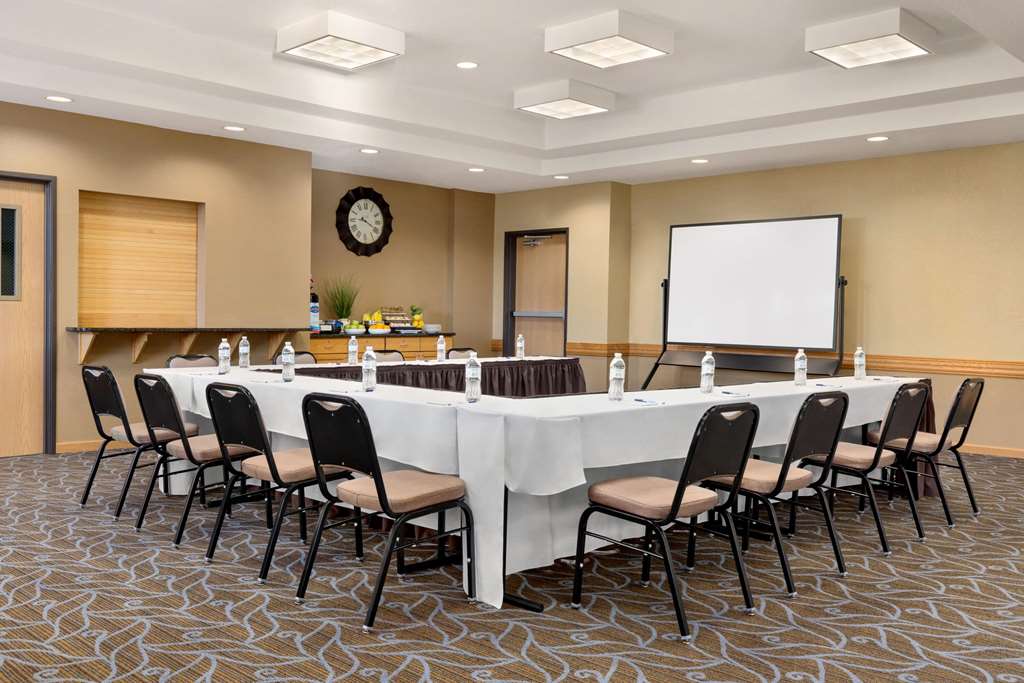 Baymont by Wyndham Owatonna - photo 66