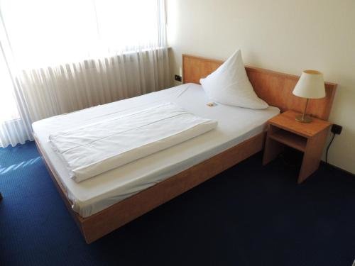 Hotel Am Flughafen — carbon neutral stay, Koeln