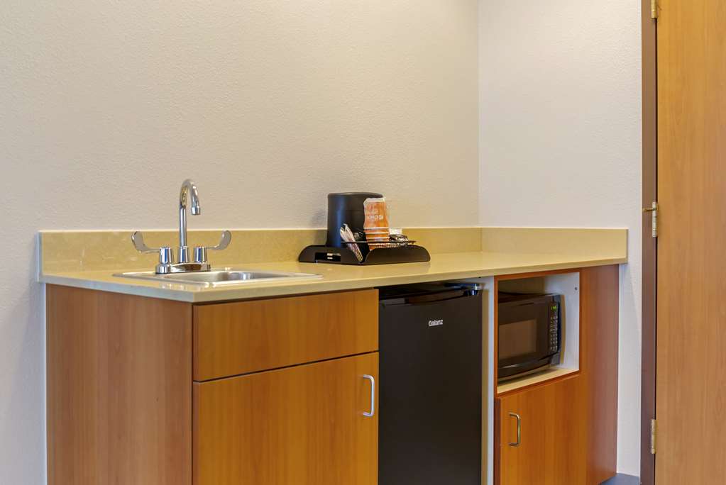 Comfort Inn & Suites Rapid City near Mt. Rushmore - photo 42