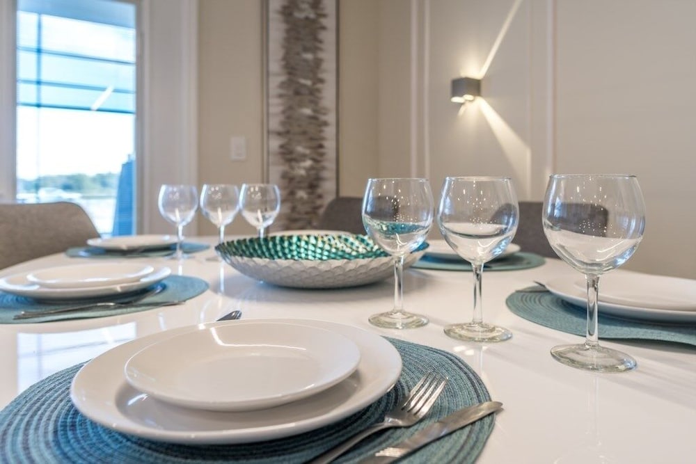 Brand New Home In Top Rated Resort Solterra 5 Bedroom Townhouse by Redawning - photo 45