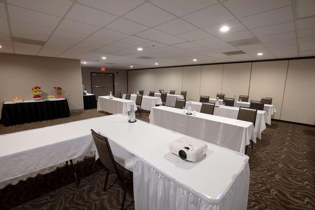 Country Inn & Suites by Radisson Fargo ND - photo 21