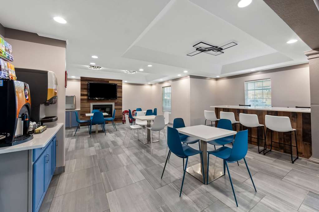 Howard Johnson by Wyndham Jackson - photo 11