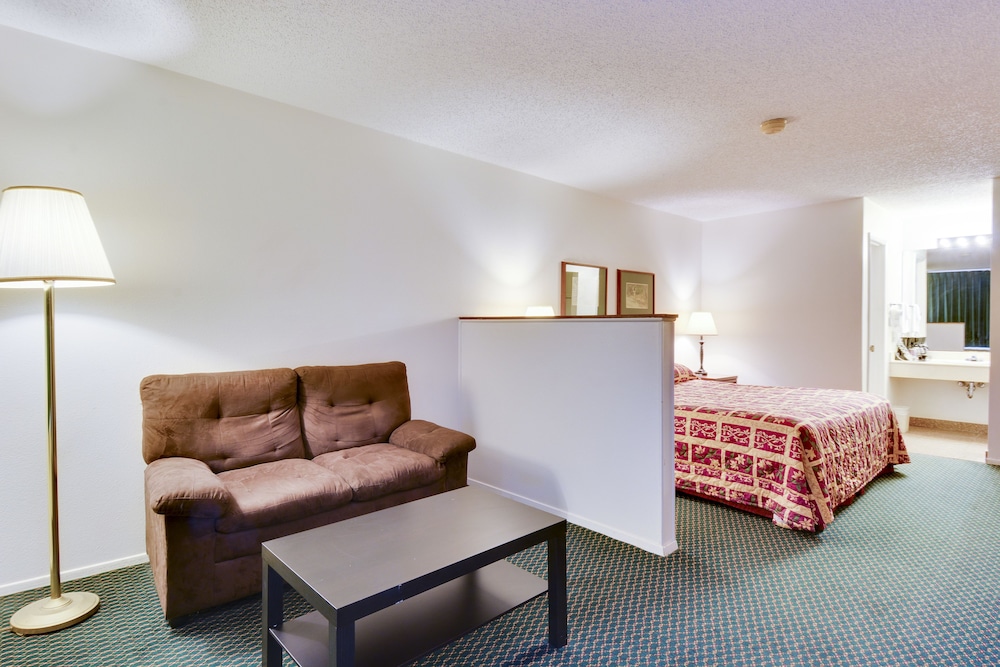 Windcrest Inn and Suites - photo 15