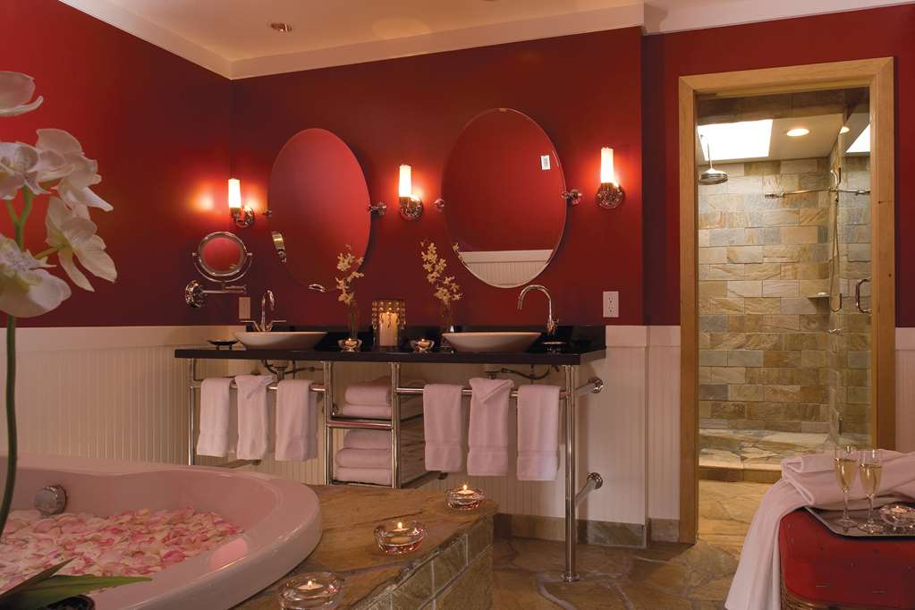 The Edgewater Hotel - photo 90