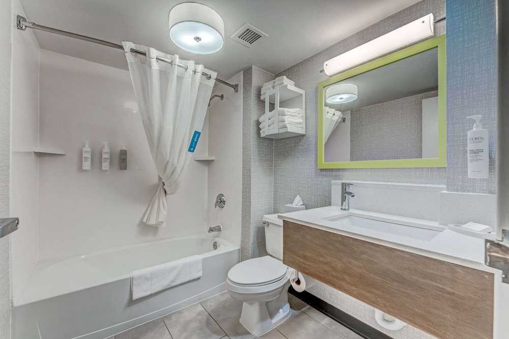 Hampton Inn Morgantown - photo 18