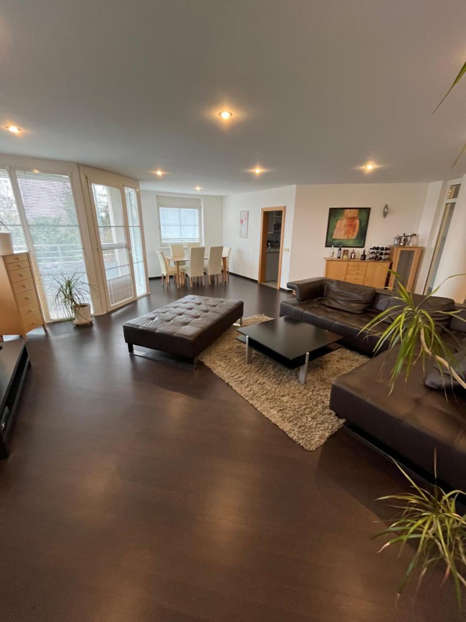 Butterfly Residence 165m2 Spacious Apartment with 4 Free Parking Spaces Playground And Gym — 4-Star Luxury Hotel in Bratislava, Slovakia