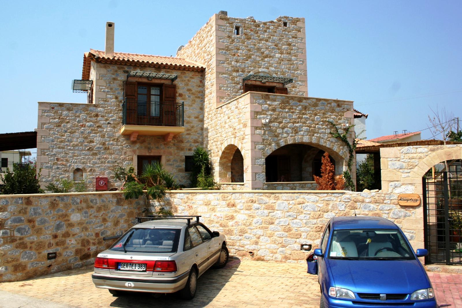 Mani Village Villas — 4-Star Luxury Hotel in Agios Nikolaos, Greece