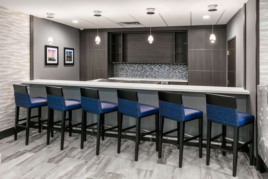 Wingate by Wyndham Dallas Love Field - photo 16