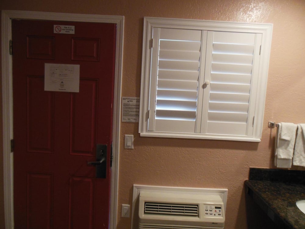 Sealamp Inn - photo 45