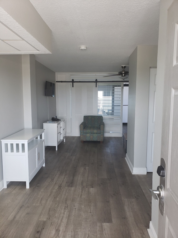 The Maverick Resort - photo 8