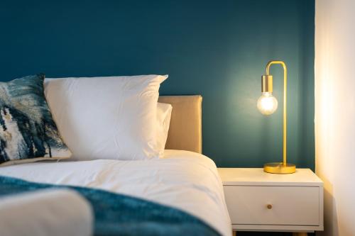Stylish 4 Bedroom House Sleeps 7 Parking Nr Hospital Ideal for Work Crews — 4-Star Luxury Hotel in Maidstone, United Kingdom