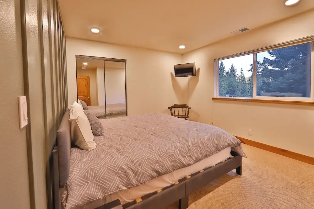 The Elevator House Sleeps 10