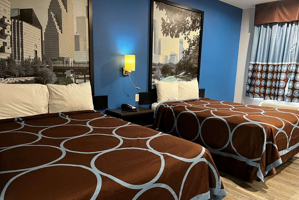 Super 8 by Wyndham Houston North I 45 - photo 25
