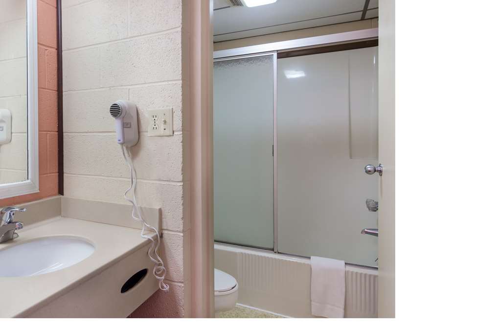 Americas Best Value Inn Wytheville - photo 24