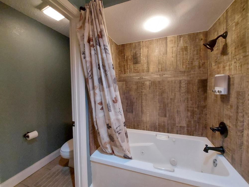 Solace Space at Foothills Close To All of Branson Luxury Comfort - photo 18