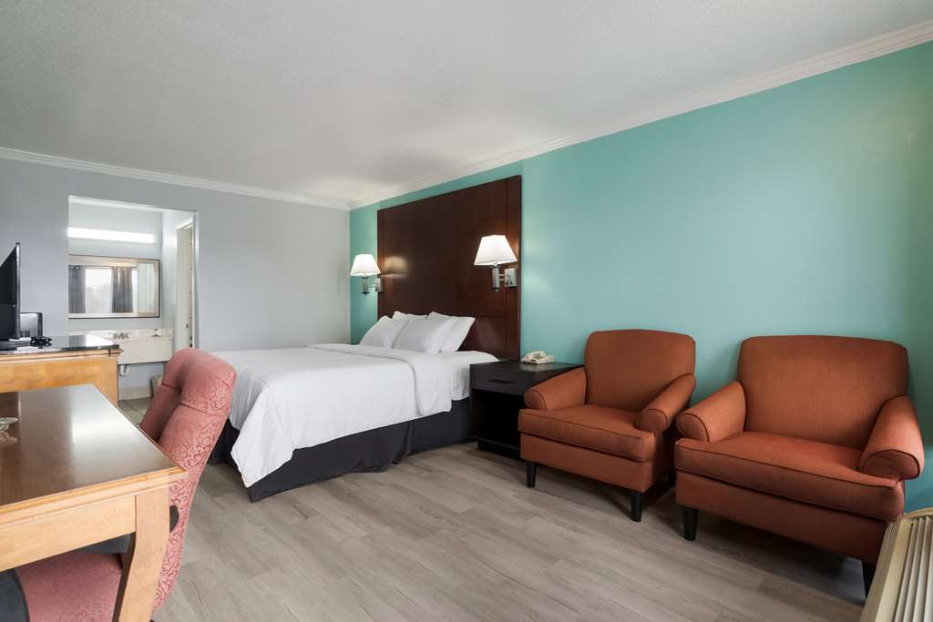 Americas Best Value Inn Suites & Studios Blytheville by Sonesta - photo 9