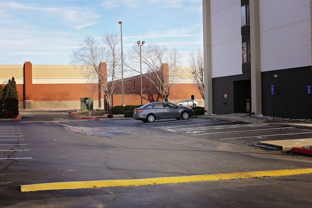 Hampton Inn Bentonville Rogers - photo 45