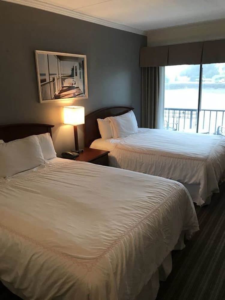 Cohasset Harbor Resort — hotel in Cohasset