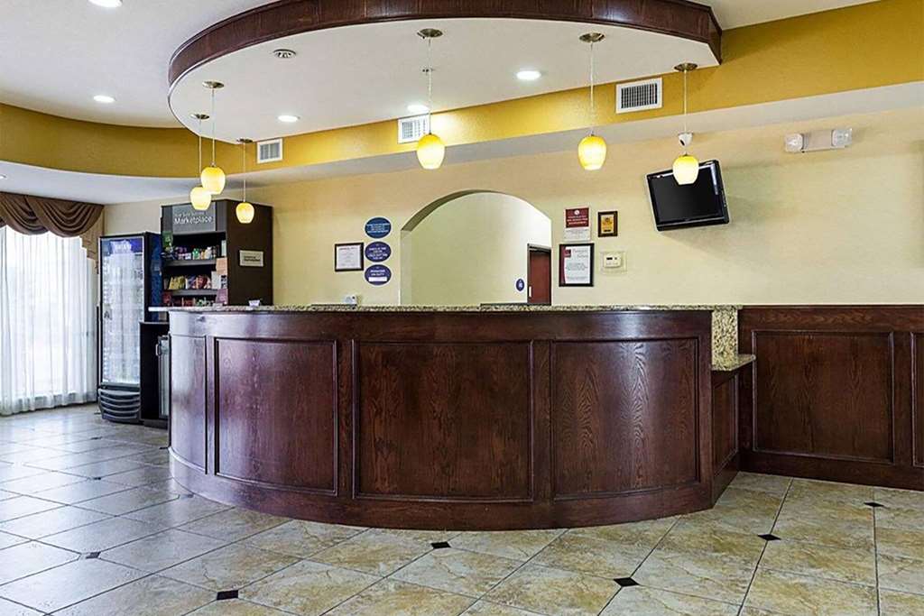 Days Inn & Suites by Wyndham Houston West Energy Corridor - photo 3
