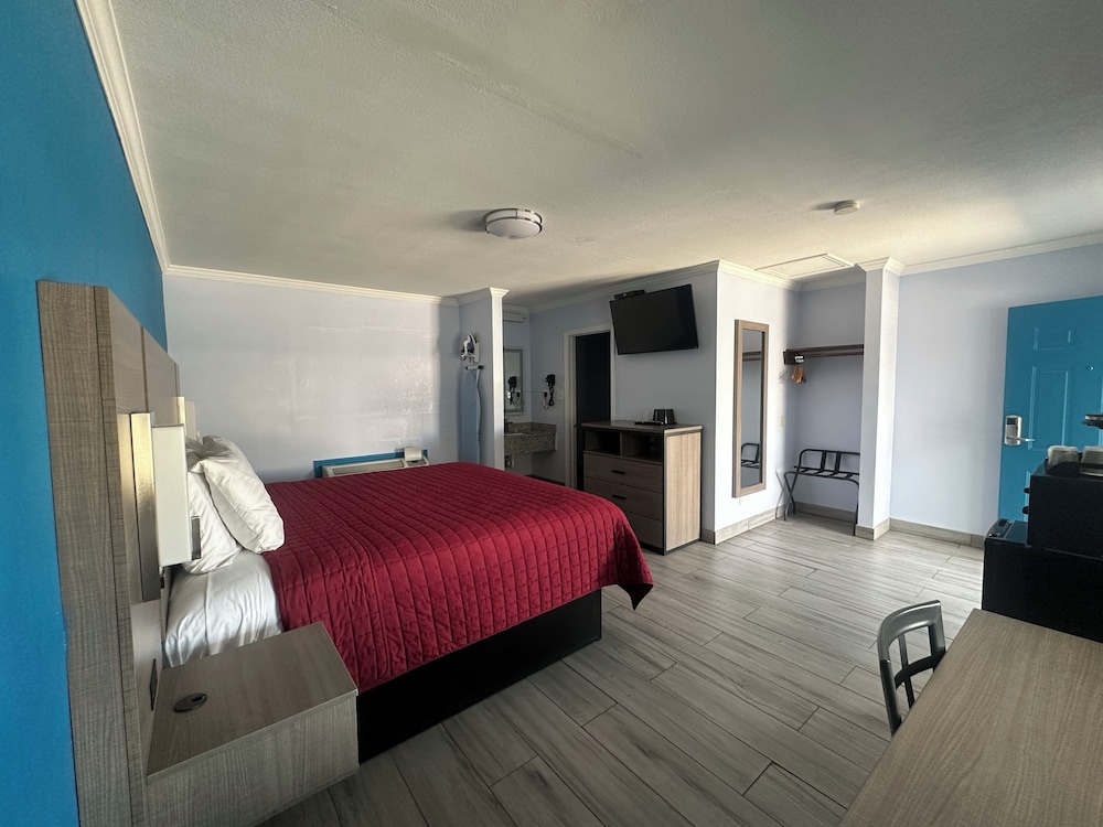 Carrizo Executive Inn - photo 15