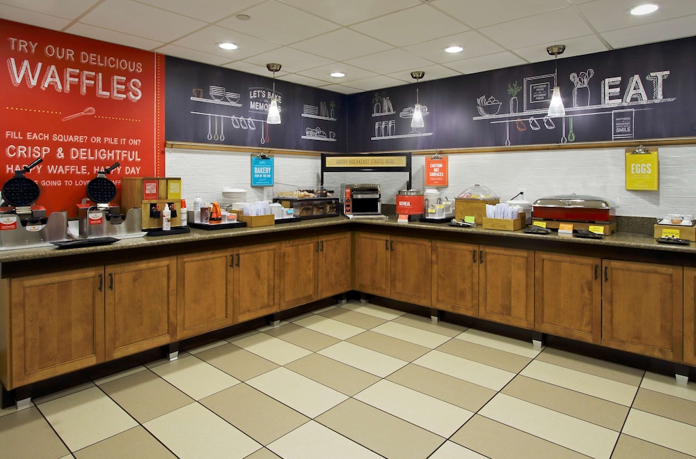 Hampton Inn Hagerstown I 81 - photo 40