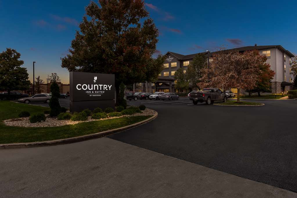 Country Inn & Suites by Radisson Portage IN - photo 5