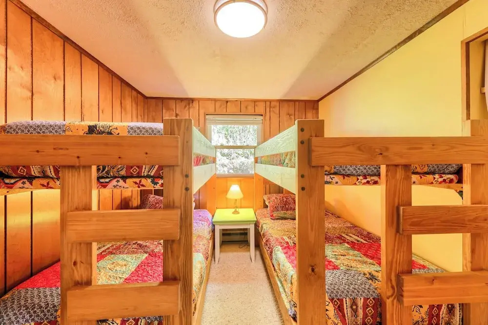 Snowshoe Cabin w Resort Perks Ski Tube & More - photo 2