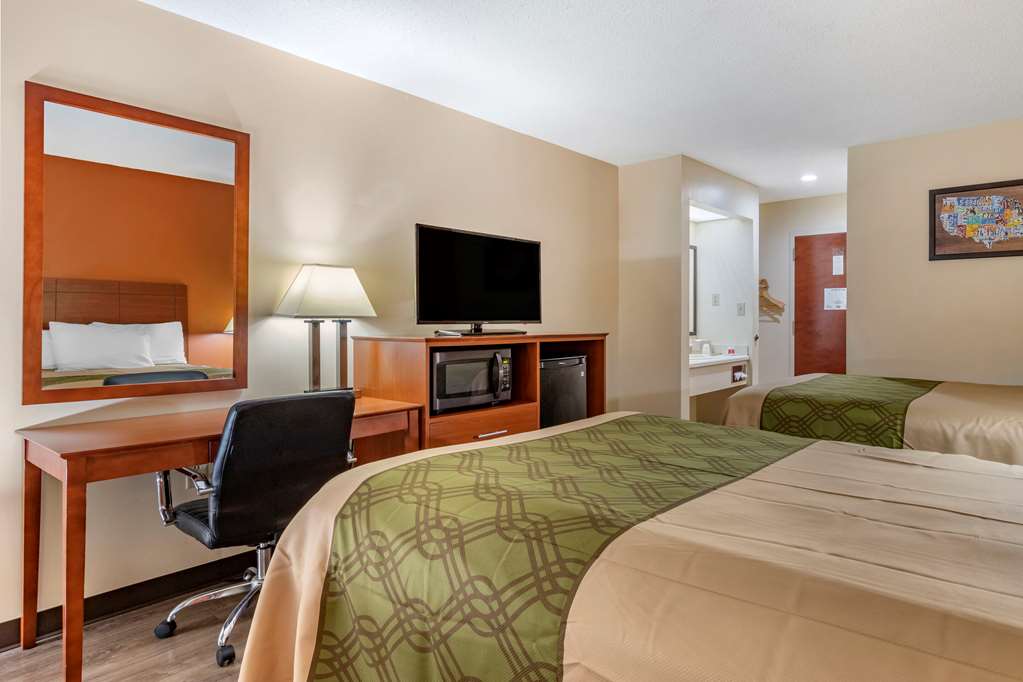 Econo Lodge Saint Stephen - photo 17