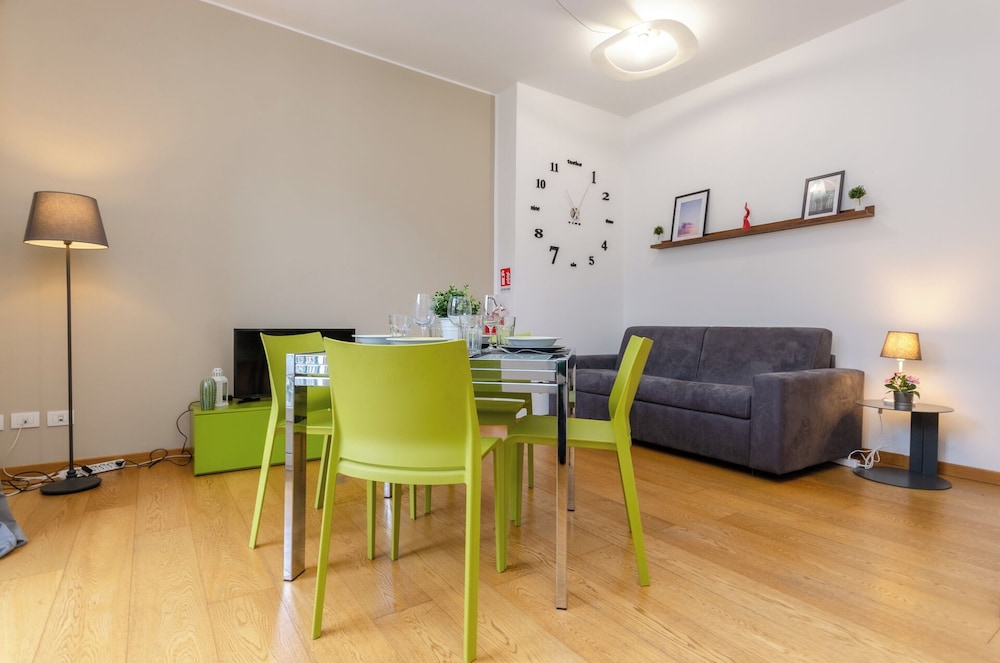 VivimiHome Apartment near Milano Central — 4-Star Luxury Hotel in Milan, Italy