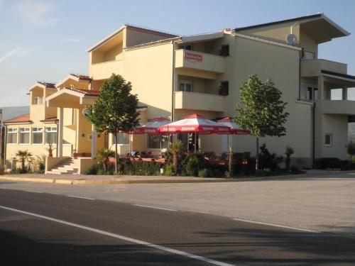 Motel Janković - carbon neutral hotel in Hrvace