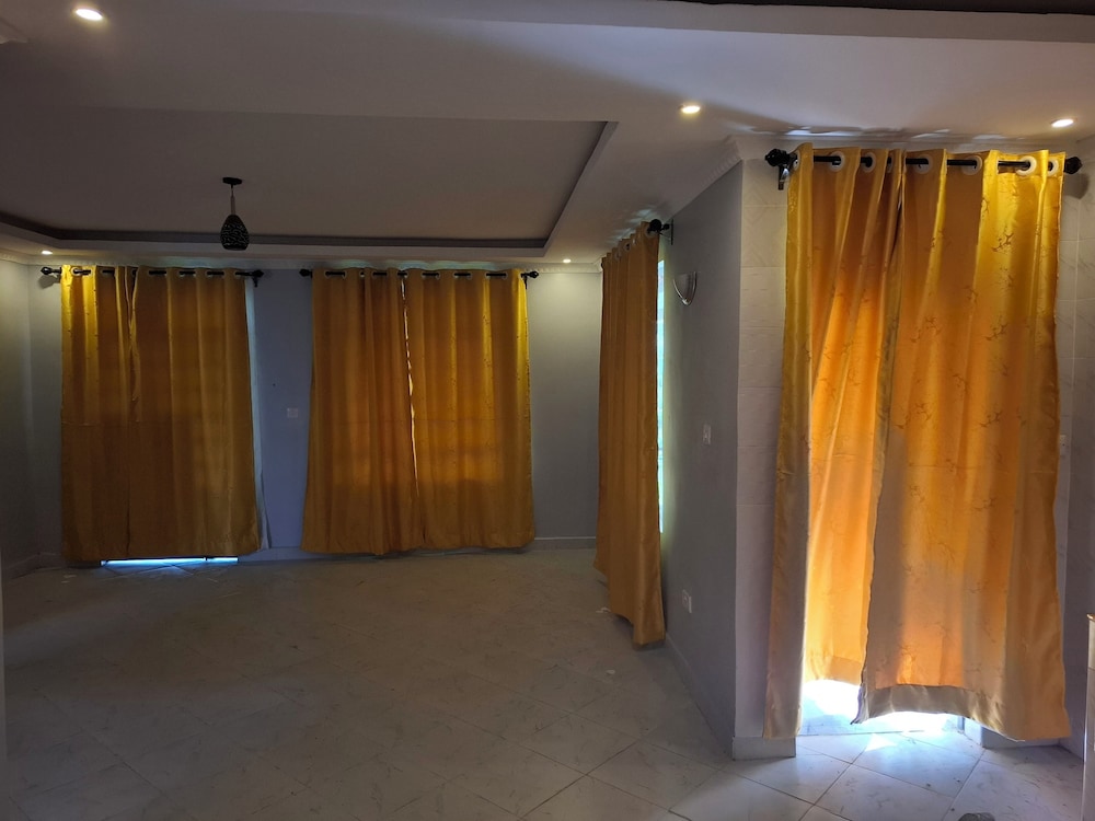 Mishen Azure in Naivasha, Kenya