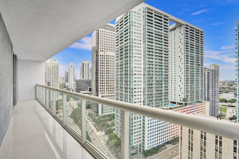 Sky City At Icon Brickell - photo 29