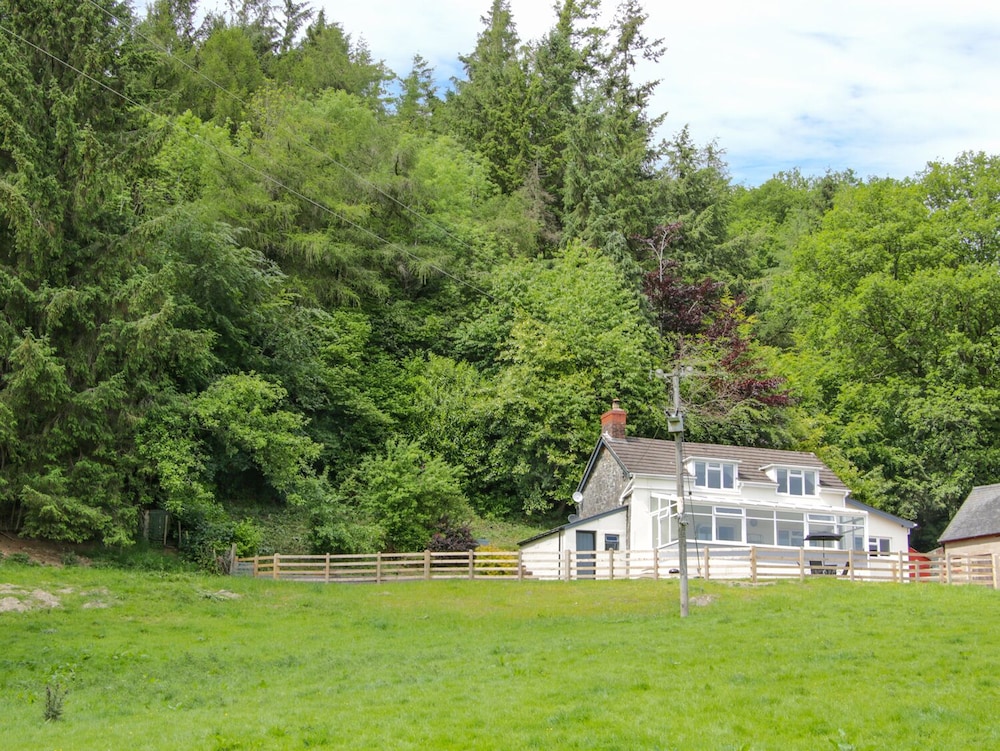 Caesamson — Llanidloes