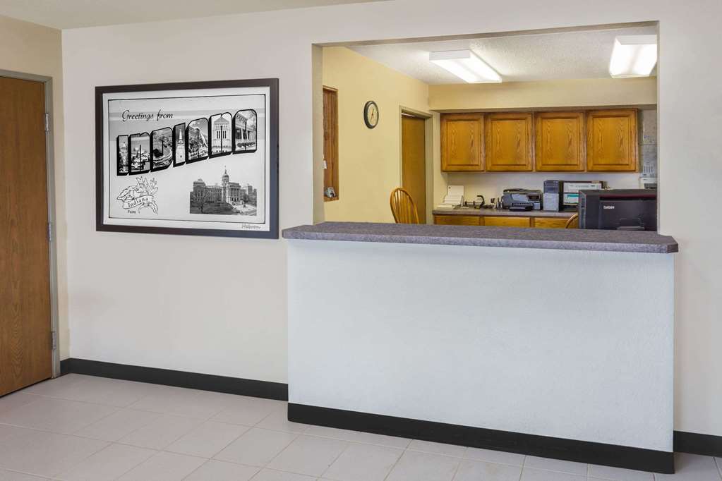 Super 8 by Wyndham Hebron Lowell Area - photo 2