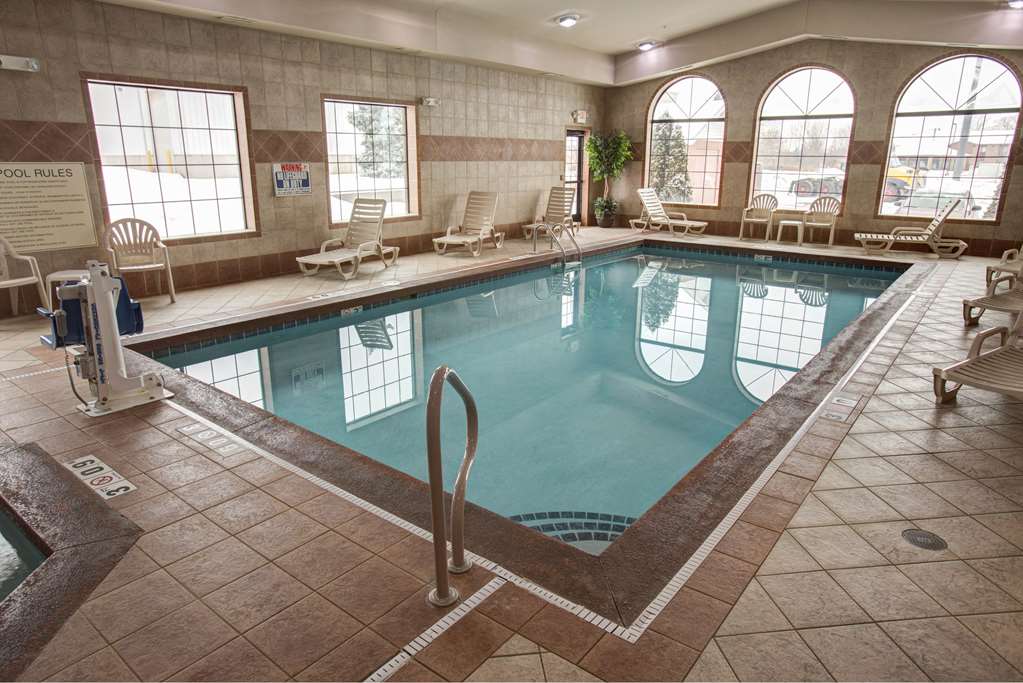 Comfort Suites Grand Rapids South - photo 31