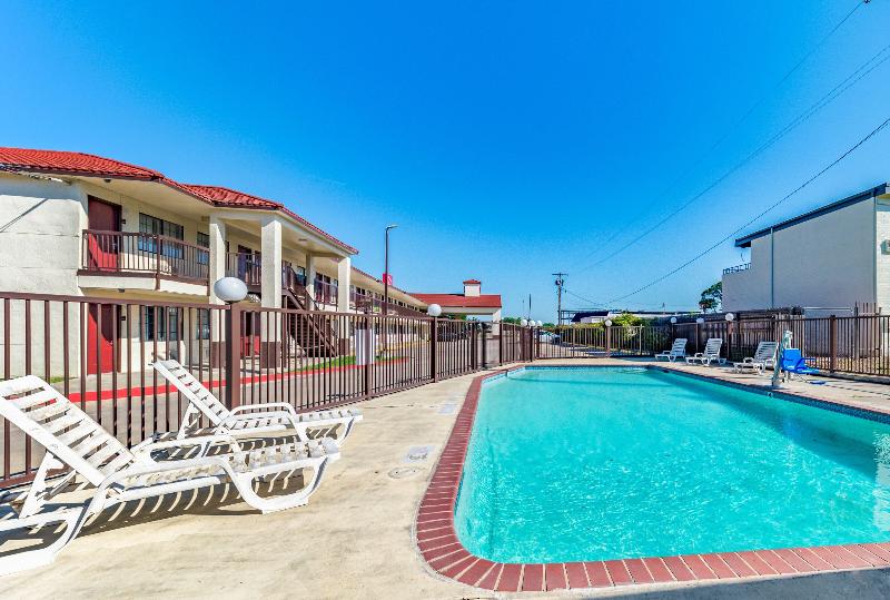 Red Roof Inn Dallas Mesquite Fair Park NE - photo 40