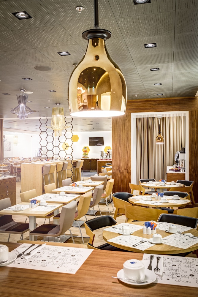 מזון ומשקאות