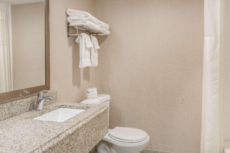 Pocono Inn & Banquet Stroudsburg - photo 25