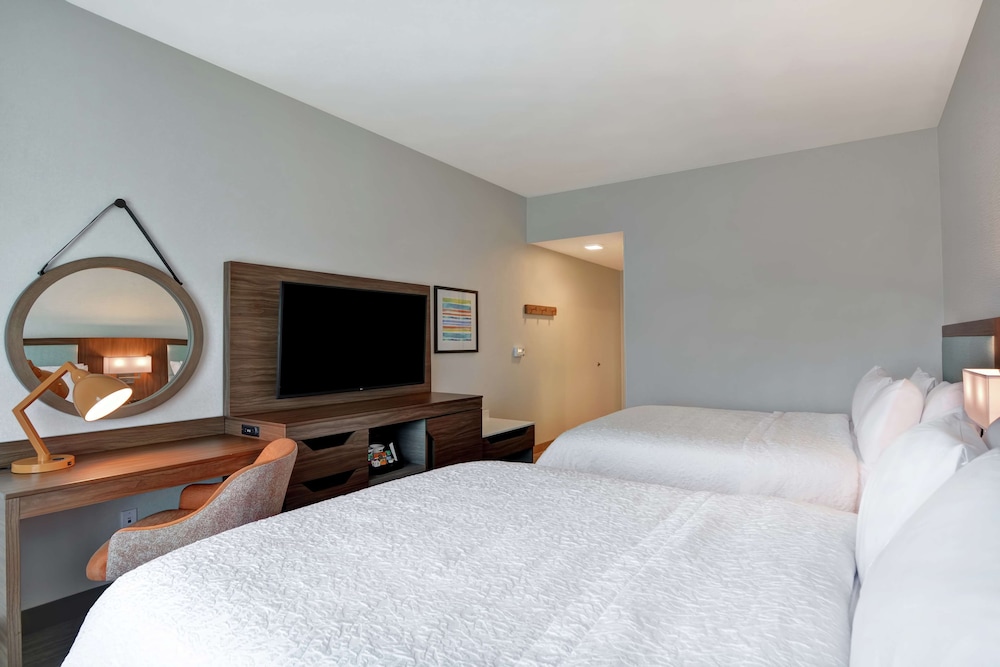 Hampton Inn Chula Vista Eastlake - photo 11