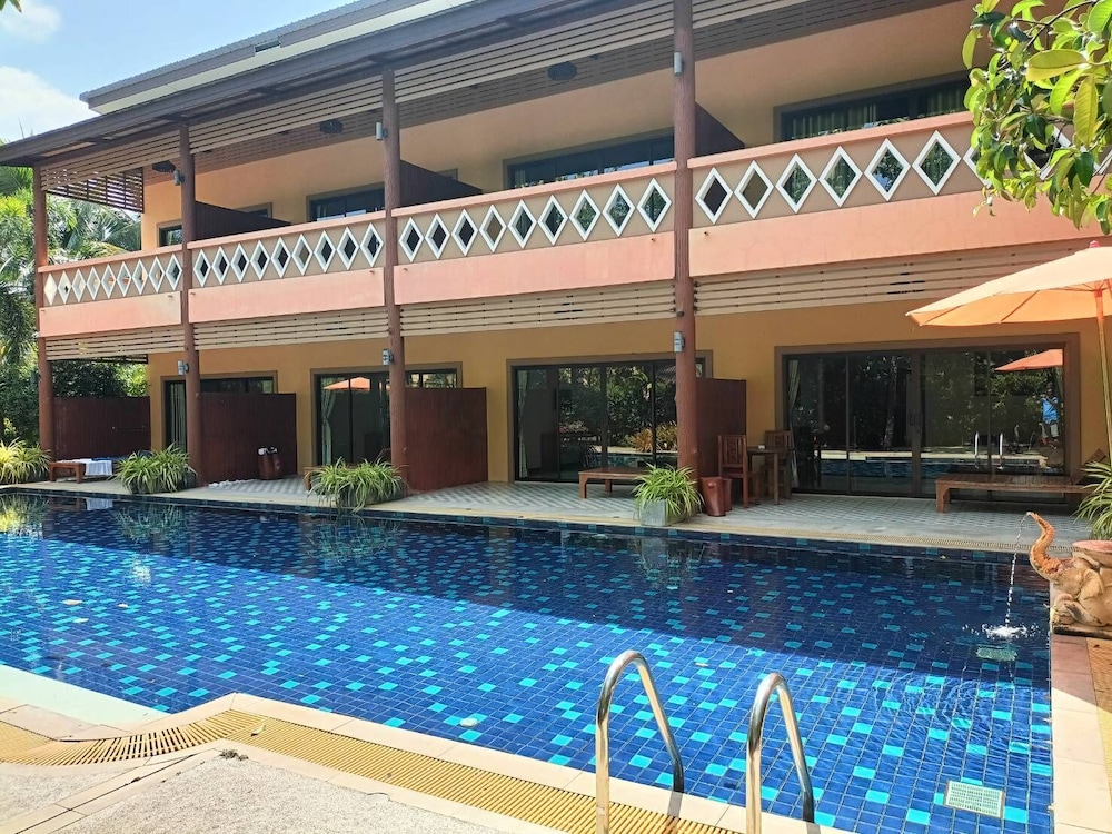 Baan Suan Villas Resort in Ban Chalong, Thailand
