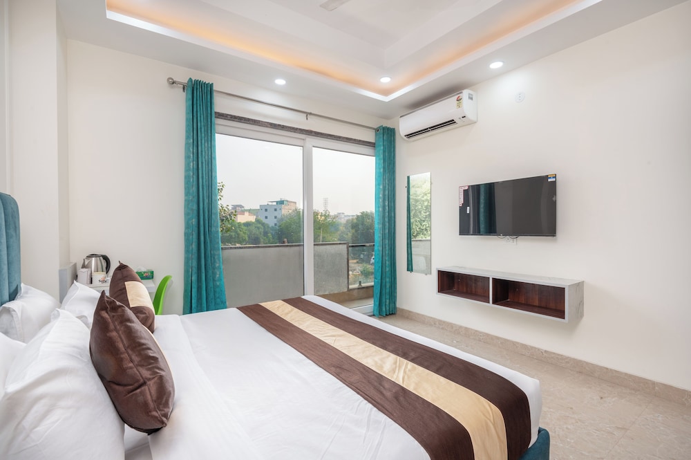Saavi Hotel Sector 45 - last minute hotel in Gurgaon