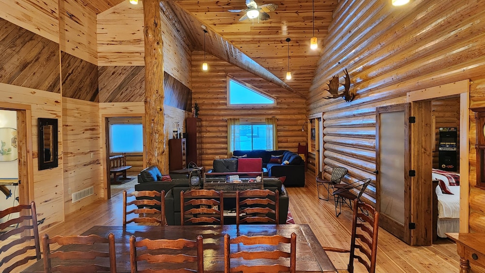 Beargrass Lodging and RV Resort - photo 59