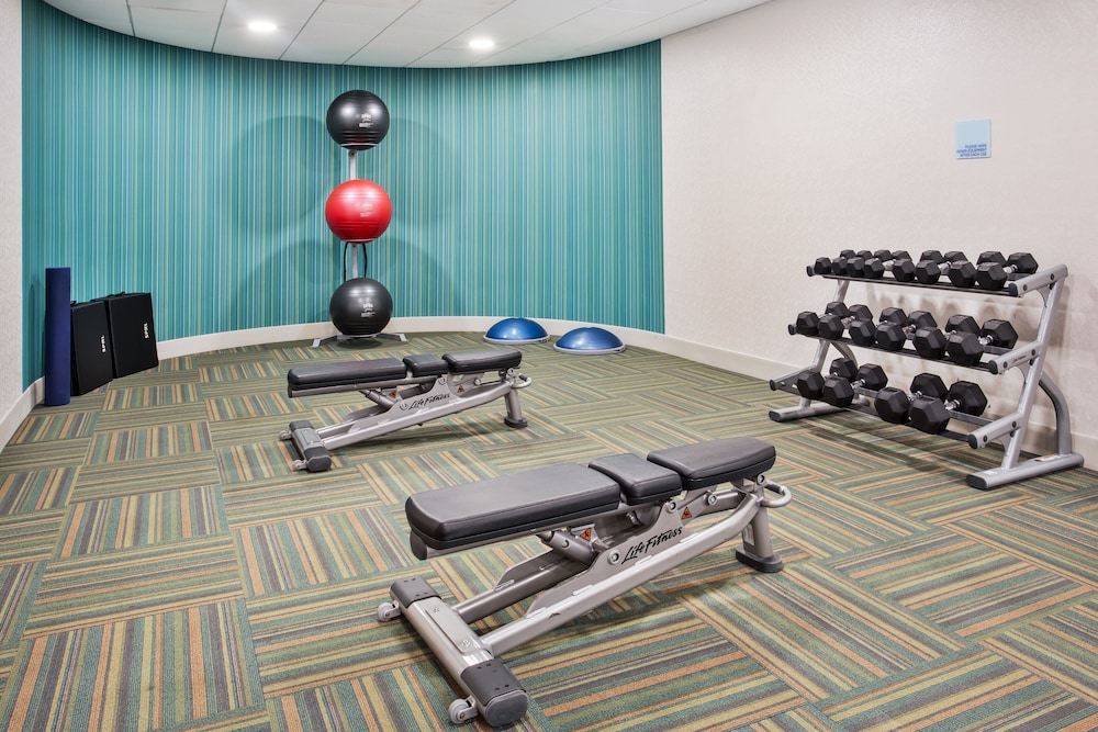 Holiday Inn Express Hotel & Suites Belleville by IHG - photo 39