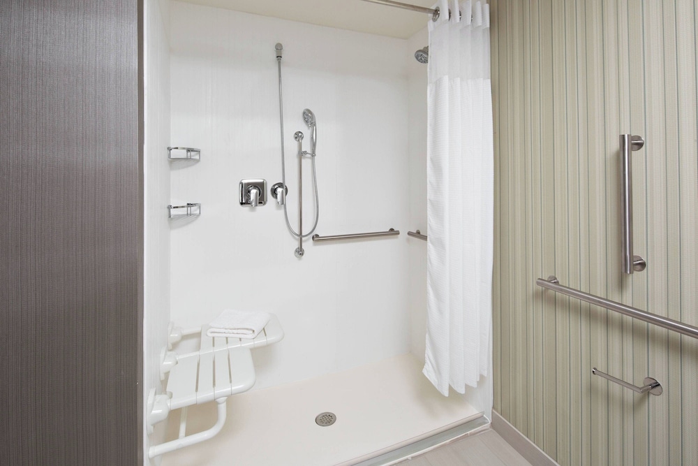 Courtyard by Marriott Knoxville Downtown - photo 12