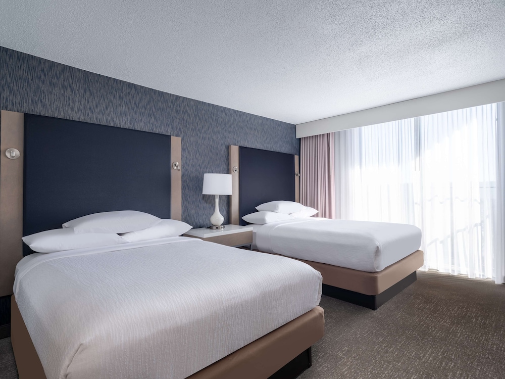 Embassy Suites by Hilton Baltimore Hunt Valley - photo 14