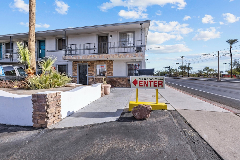 American Executive Inn in Mesa, United States