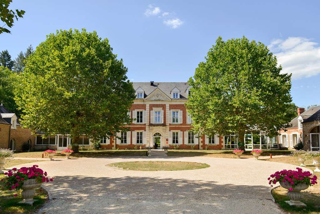 Logis Domaine De Valaudran in Salbris, France