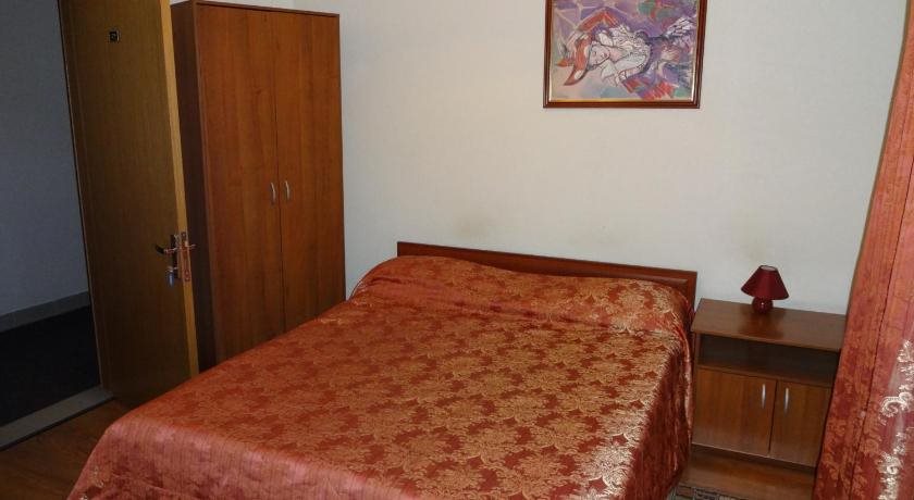 Kulon Mini Hotel - last minute hotel in Rodniki