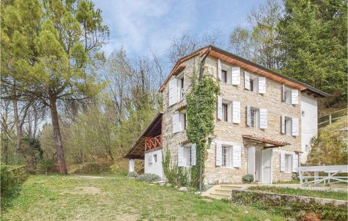 Gorgeous Home In Tarzo With Sauna — 4-Star Luxury Hotel in Tarzo, Italy
